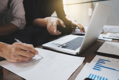 Využití nástrojů a aplikací Business Intelligence v podnicích ČR