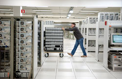 Obr. 1: PC farma CERN Obr. 1: PC farma CERN