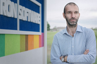 RON Software, Daniel ifra