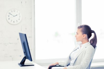 Evidence doch�zky v men��ch firm�ch a jej� specifika