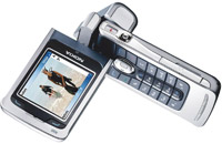 Nokia N90 zvolena multimedilnm telefonem roku