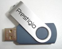 Nov USB Flash Drive s otonm designem