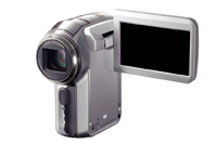 3CCD systm v kompaktnm tle a zznam ve formtu MPEG2