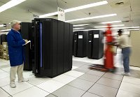 IBM urychl pesun na mainframy s Linuxem