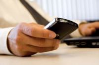 Trh mobilnch zazen hls rst o 16,5 %. OS Symbian na stupu