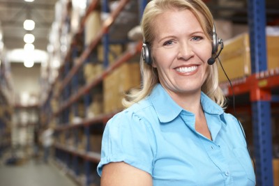 Od tu�ky a skladov�ch karet ke sluch�tku a mikrofonu