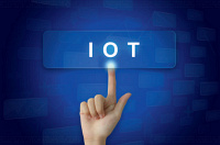 Internet v�c� sk�t� velk� p��le�itosti