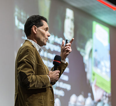 „V IT odděleních chybí schopnost komunikace a spolupráce...“